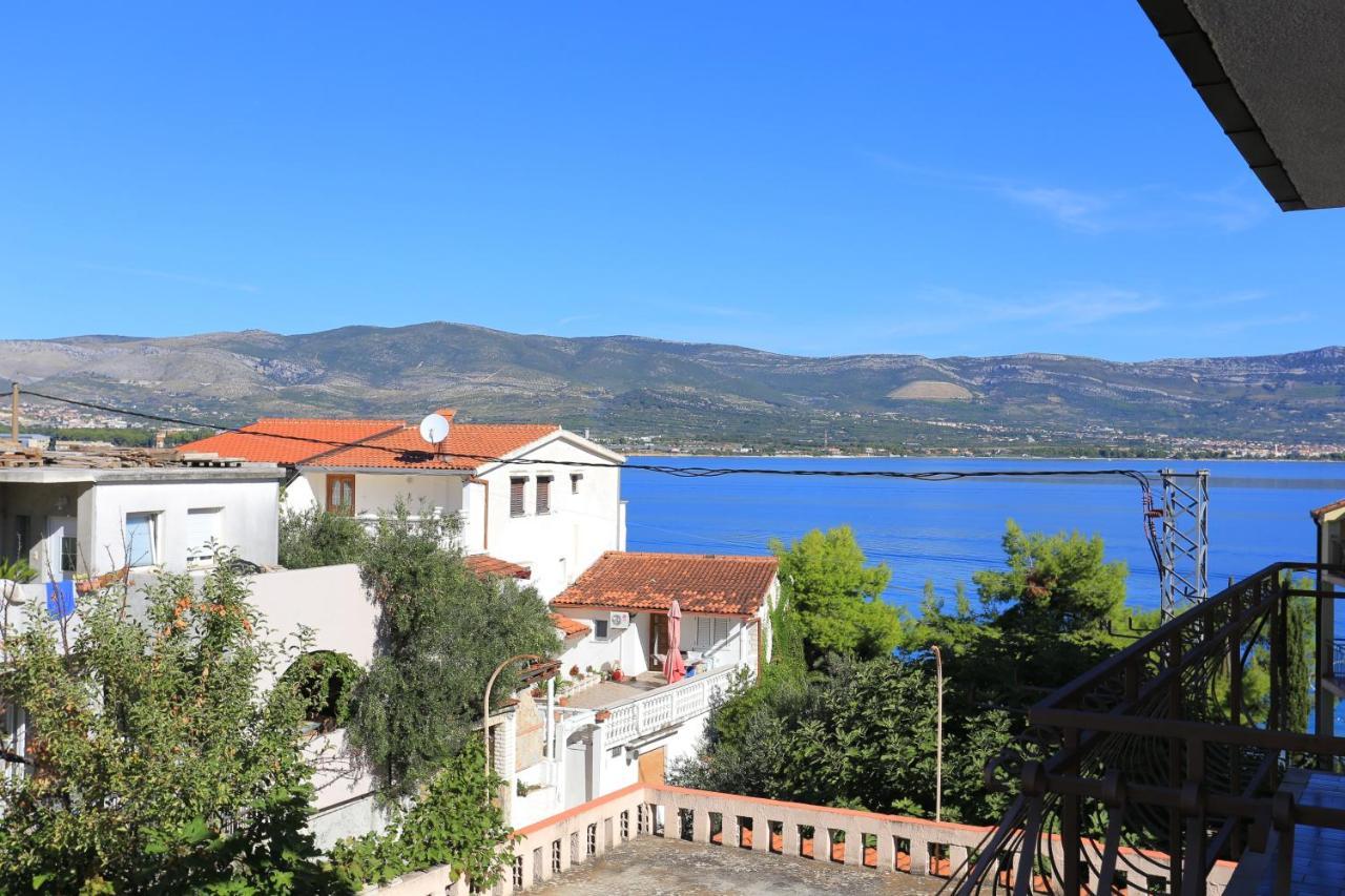 Apartments By The Sea Arbanija, Ciovo - 17332 Trogir Exterior photo