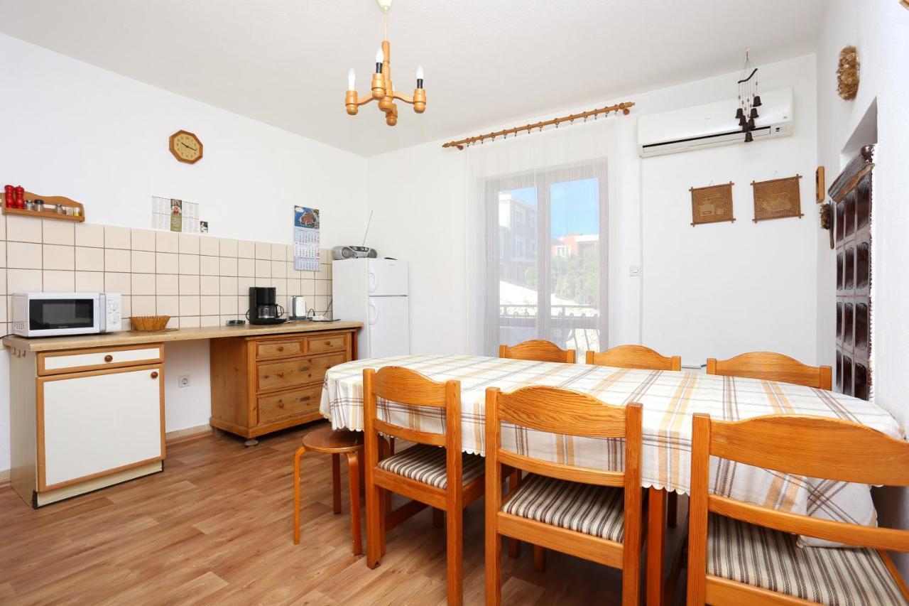 Apartments By The Sea Arbanija, Ciovo - 17332 Trogir Exterior photo